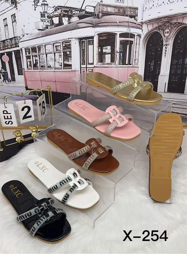 tapettes femme miu miu x 254 – sandales confortables et Élégantes (pointures 37 42) tapettes femme miu miu x 254 – sandales confortables et Élégantes (pointures 37 42)