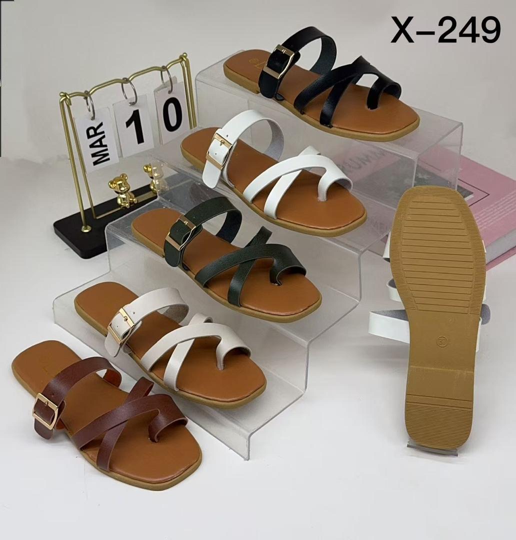 tapettes femme x 249 – sandales très jolis et confortables (pointures 37 42) tapettes femme x 249 – sandales très jolis et confortables (pointures 37 42)