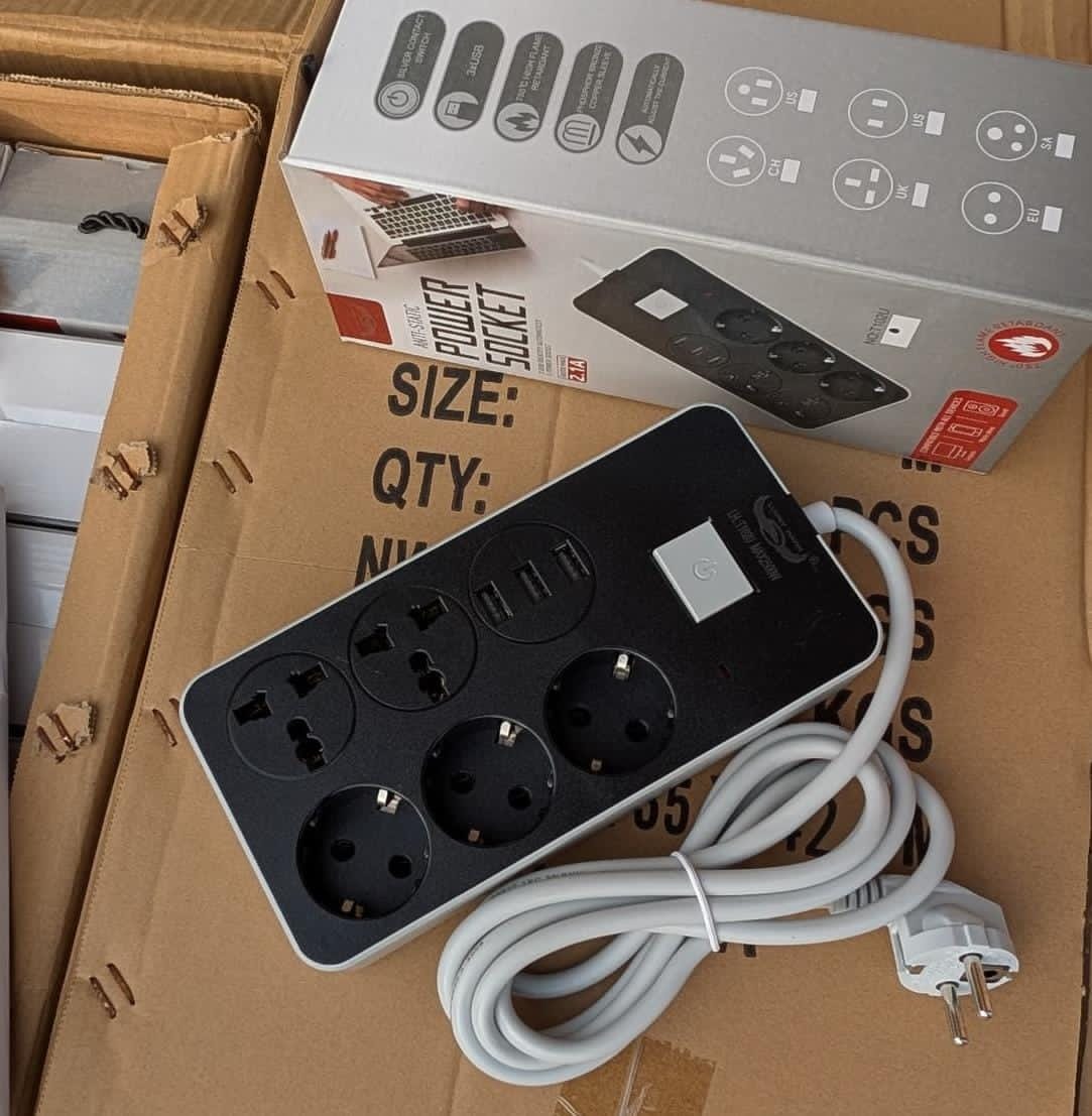 multiprise Électrique 5 prises + 3 ports usb – charge rapide et protection surtension multiprise Électrique 5 prises + 3 ports usb – charge rapide et protection surtension