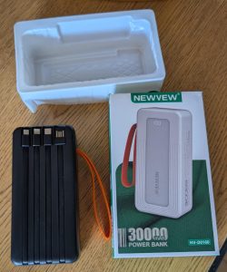 Power Bank 30 000 mAh Haute Capacité – Charge Rapide & Autonomie Longue Durée